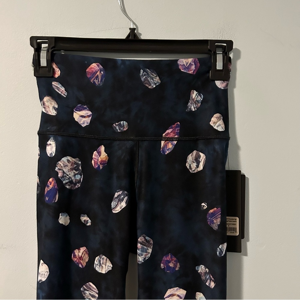 NWT Peloton Asteroid High Waisted Reversible Leggings Size Small - Picture 2 of 9